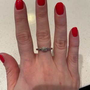 David Yurman Oval Ring with Diamonds - SIZE 8